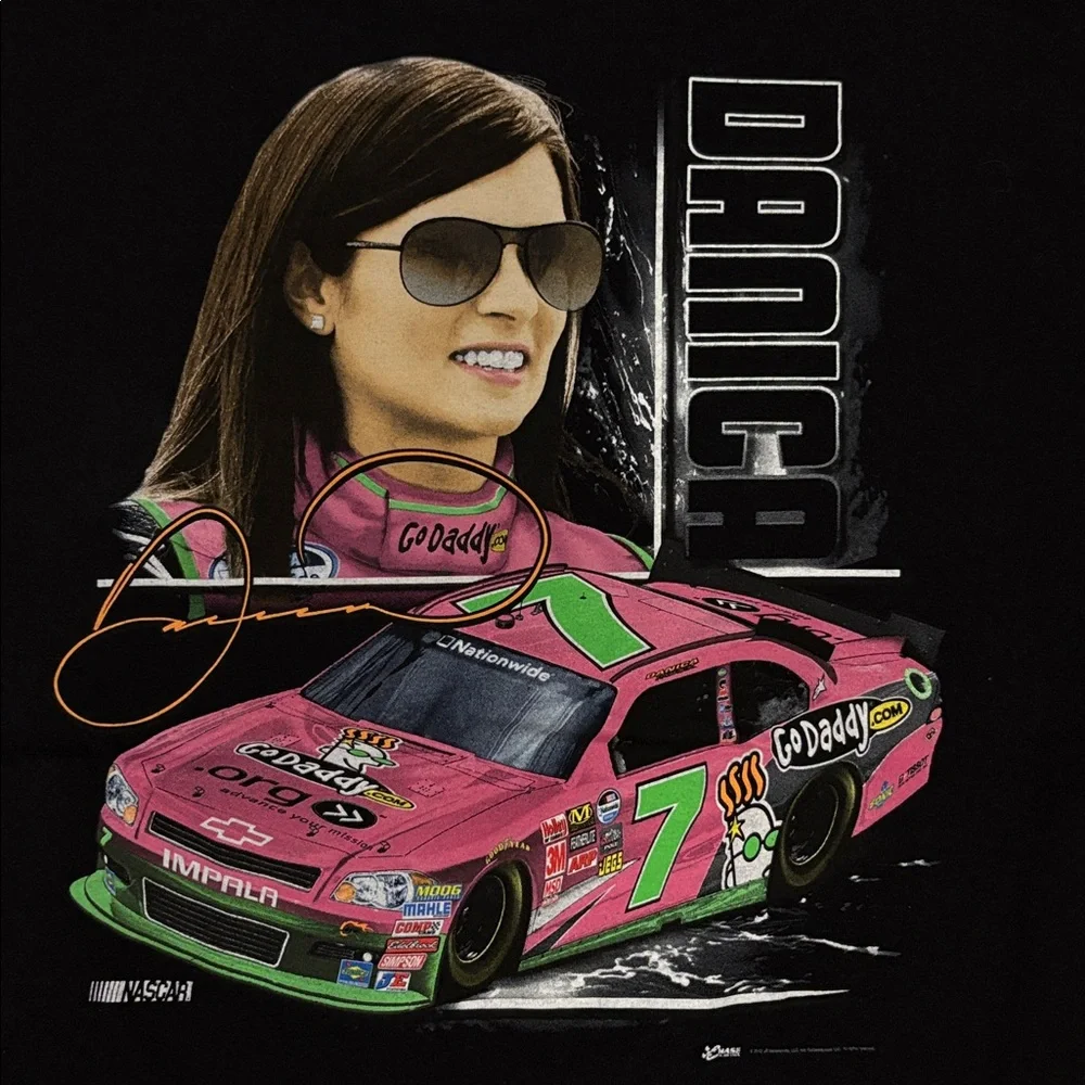 Danica Patrick men’s XL t-shirt - Picture 2 of 8